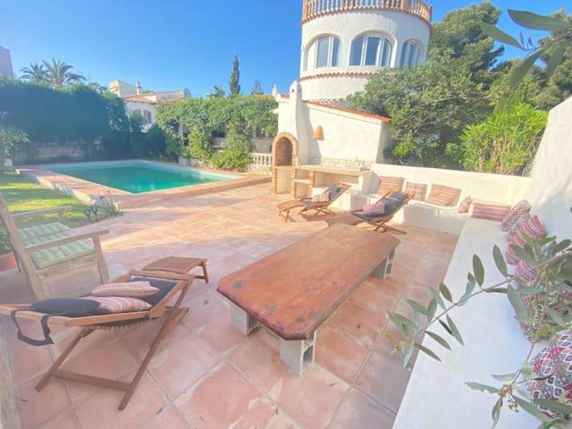 Beautiful Villa With Pool, Barbecue, And Garden Jávea Kültér fotó