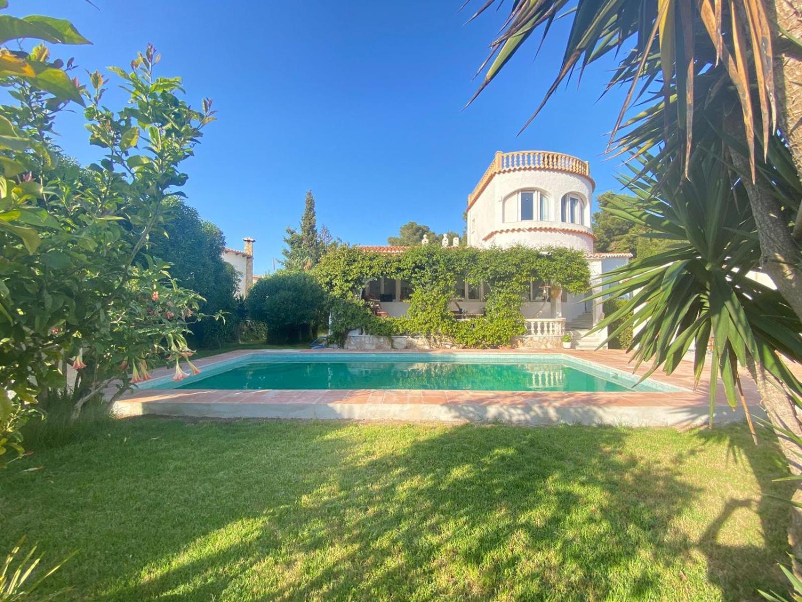 Beautiful Villa With Pool, Barbecue, And Garden Jávea Kültér fotó